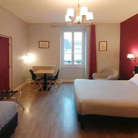 Hotel Le Dormeux Mehun-sur-Yevre Eksteriør bilde
