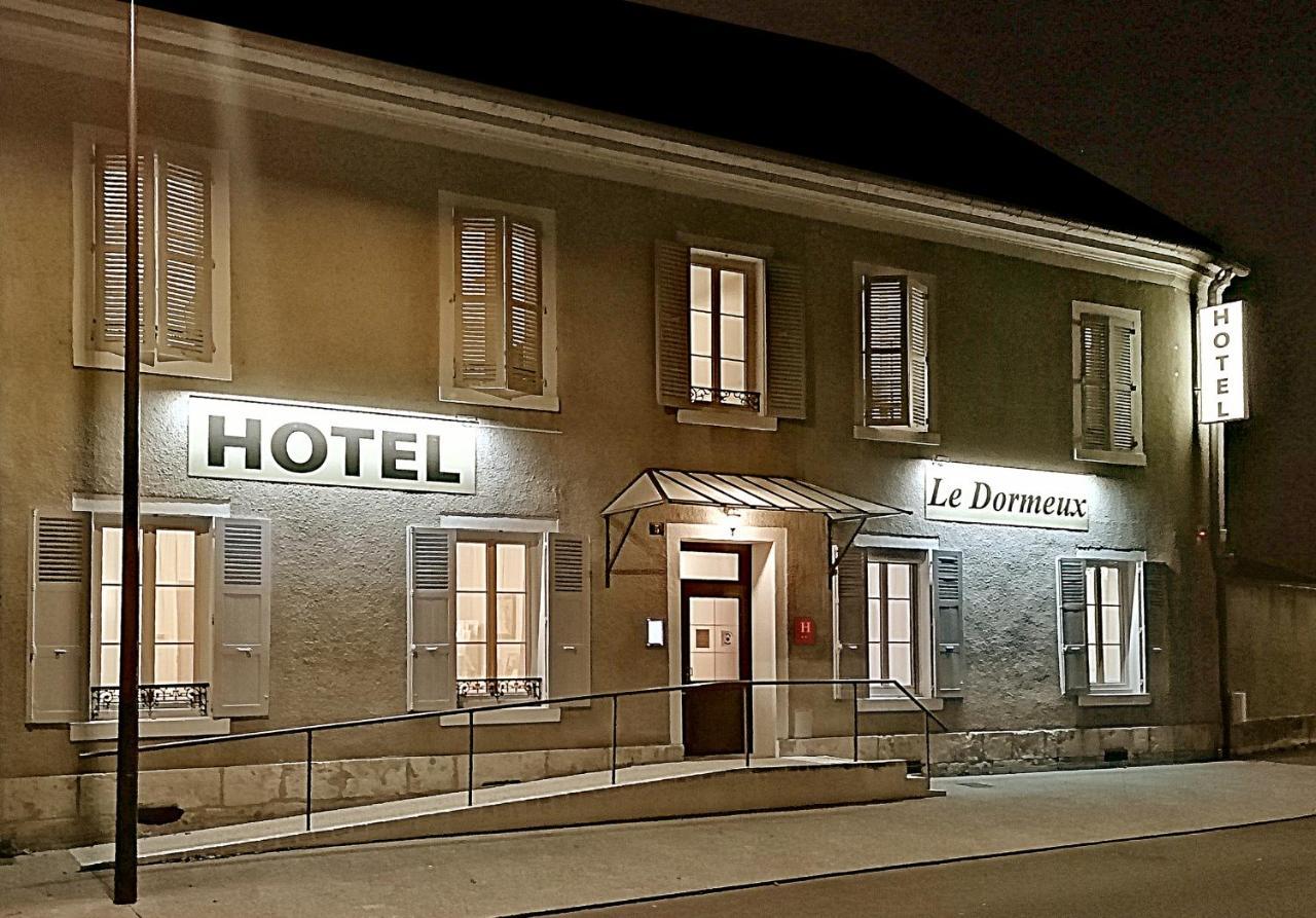 Hotel Le Dormeux Mehun-sur-Yevre Eksteriør bilde